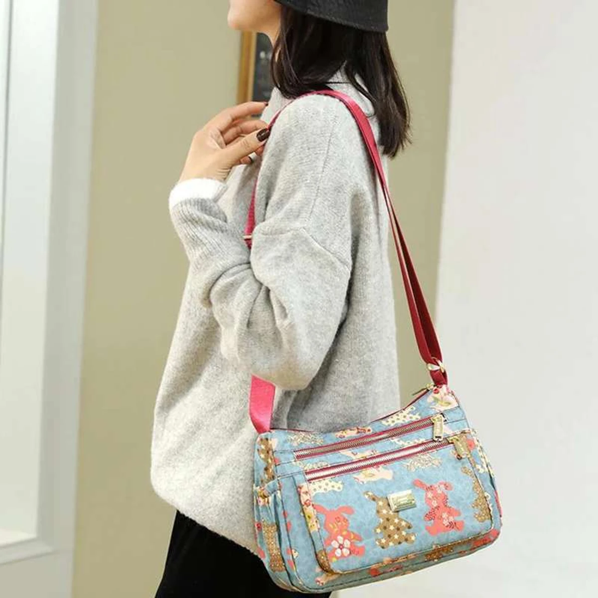 Korean sports travel shoulder bag - Image 4