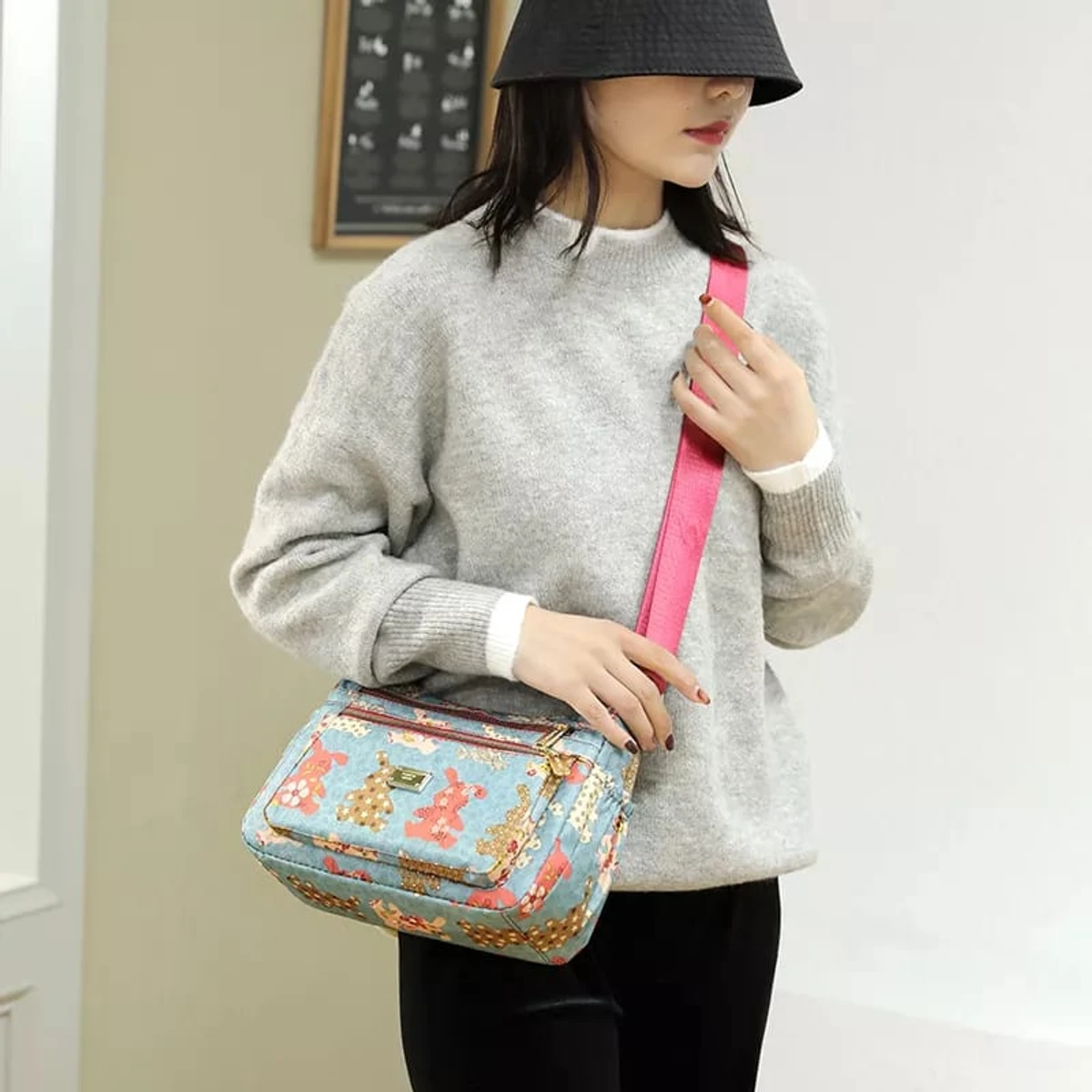 Korean sports travel shoulder bag - Image 3