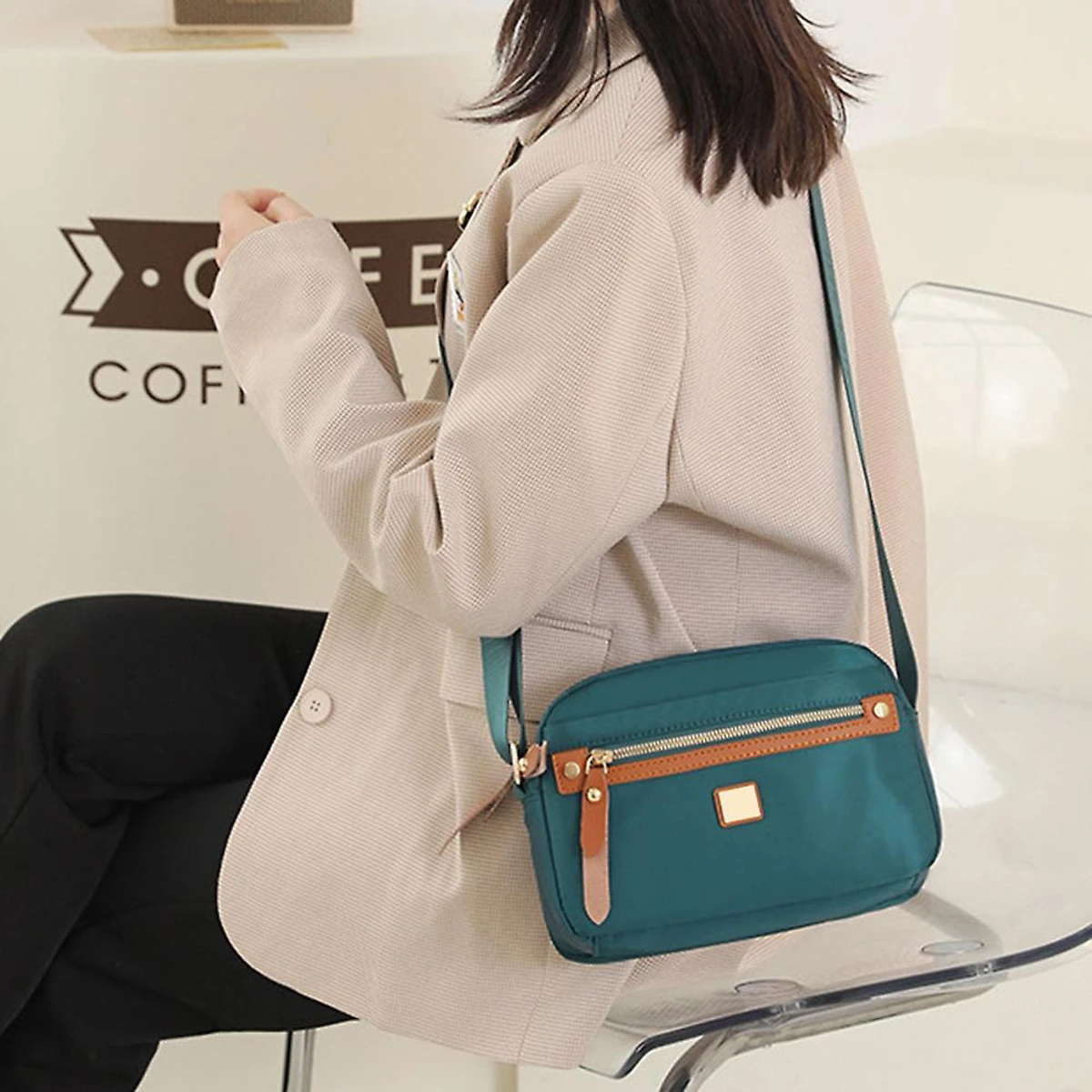 Nylon Fashion Cross-body Bag Lightweight Portable Shoulder Bag(green color) - Image 4